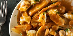 Photo de la Recette: POUTINE AVEC FROMAGE FUMÉ