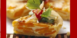 Photo de la Recette: Quiche aux Carottes et Salade aux Pommes et à la Coriandre