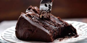 Photo de la Recette: Cake au Chocolat avec Glaçage Brillant