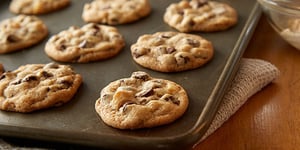 Photo de la Recette: Biscuits Aux Noix De Macadamia Et Aux Grains De Chocolat Noir CHIPITS