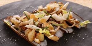 Photo de la Recette: Couteaux, Châtaignes, Amandes et Carottes Blanches