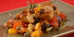 Photo de la Recette: Sauté de Veau Minute, Légumes à la Provençale, Olives et Câpres