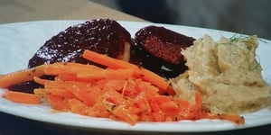 Photo de la Recette: Steak de Chevreuil au Coulis de Bleuets et Champignons Portobello