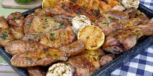 REPAS DE GRILLADES DE DINDON AU BARBECUE