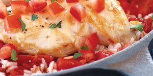 Photo de la Recette: RIZ ASSAISONNÉ AUX TOMATES ET AU POULET