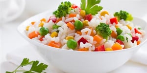 Riz Sauté aux Oeufs et aux Légumes