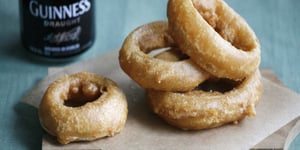 Photo de la Recette: Rondelles D'oignon Stout-Battues St-Patrick