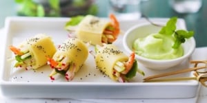 Rouleaux de Pâtes aux Gambas, Pommes Vertes et Radis