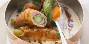 Roulés de Porc Épicés aux Asperges