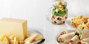 Salade au Monterey Jack en pot Mason