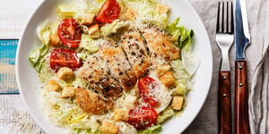 Salade César au Poulet Croustillant