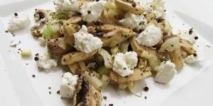 Photo de la Recette: Salade de Champignons Blancs de Paris au Fromage Frais pur Chèvre