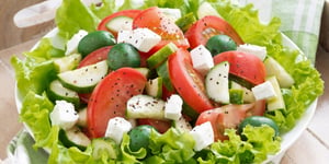 Salade de Concombre au Chèvre et Olives