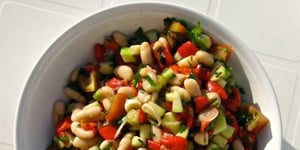 Photo de la Recette: Salade de Haricots Blancs, Tomate, Poivron Rouge et Concombre