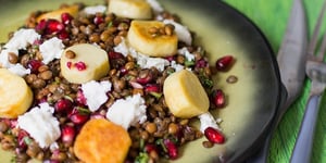 Salade de Lentilles, Quenelles, Grenade et Feta
