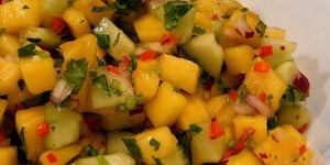 Photo de la Recette: Salade de Mangues et Concombres en Sauce Salsa
