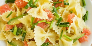 Salade de Pâtes à L'avocat et au Saumon