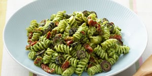 Photo de la Recette: Salade de Pâtes au Pesto Crémeuses