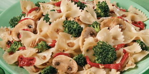 Photo de la Recette: Salade de Pâtes aux Légumes et aux Noix