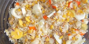 Salade de Riz, Surimi, Thon, Maïs et Oeufs