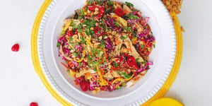 SALADE D'INSPIRATION ASIATIQUE AU DINDON GRILLÉ
