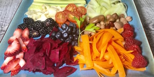 Salade Santé Savoureuse Fruits et Légumes avec Légumineuses
