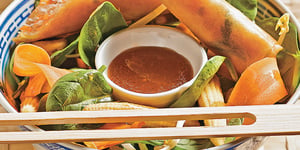 Photo de la Recette: Salade Thaïlandaise et Rouleaux Croustillants