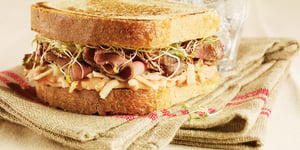 Photo de la Recette: Sandwich au Rôti de Bœuf et au Cheddar