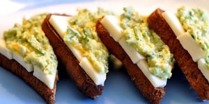 Photo de la Recette: Sans Gluten: Sandwich ouvert au Fromage et Guacamole