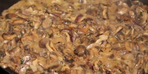 Photo de la Recette: Escalopes en Sauce Forestière aux Champignons