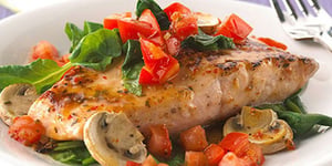 Saumon aux Épinards, aux Champignons et à la Tomate