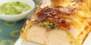 Photo de la Recette: Saumon en Croûte et sa Crème D’oseille