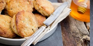 Photo de la Recette: Scones au Chocolat Blanc et à la Pacane