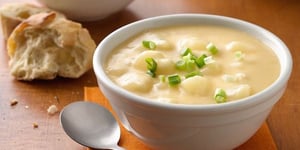 Soupe à la Cuisson Lente à la Pomme de Terre au Fromage