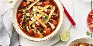 Soupe à la Dinde et aux Tortillas