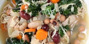 Photo de la Recette: Soupe aux Légumineuses Poulet et Kale