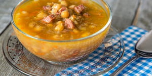 Photo de la Recette: SOUPE AUX POIS TRADITIONNELLE STYLE CABANE À SUCRE