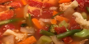 Photo de la Recette: Soupe avec Légumes du Jardin et aux Tomates