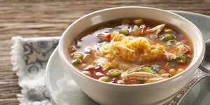 Photo de la Recette: Soupe Copieuse au Poulet à la Mode Mexicaine