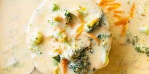 Soupe Crémeuse Brocoli du Cheddar Facile à Faire