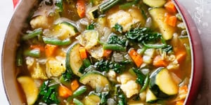 Soupe de Légumes Faible en Glucides