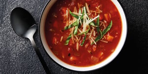 Soupe de Soffritto aux Tomates et au Vinaigre Balsamique