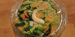 Photo de la Recette: Soupe Phô de Crevettes, Chou Vert et Haricot Plat