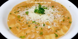 SOUPE-RAGOÛT AUX PÂTES ET AUX POIS CHICHES