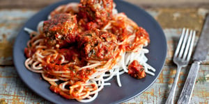 Spaghetti et Boulettes Végétaliennes aux Champignons