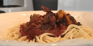 Photo de la Recette: Spaghetti Sauce Tomates et Ail, Légumes et Bacon