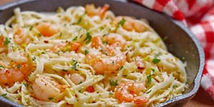 Spaghettis aux Crevettes, à L'ail et au Beurre