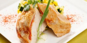 Photo de la Recette: Suprême de Poulet au Pistou et Légumes Verts