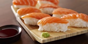 Photo de la Recette: SUSHIS AU SAUMON