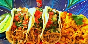 Tacos de Poulet et Riz Mexicain